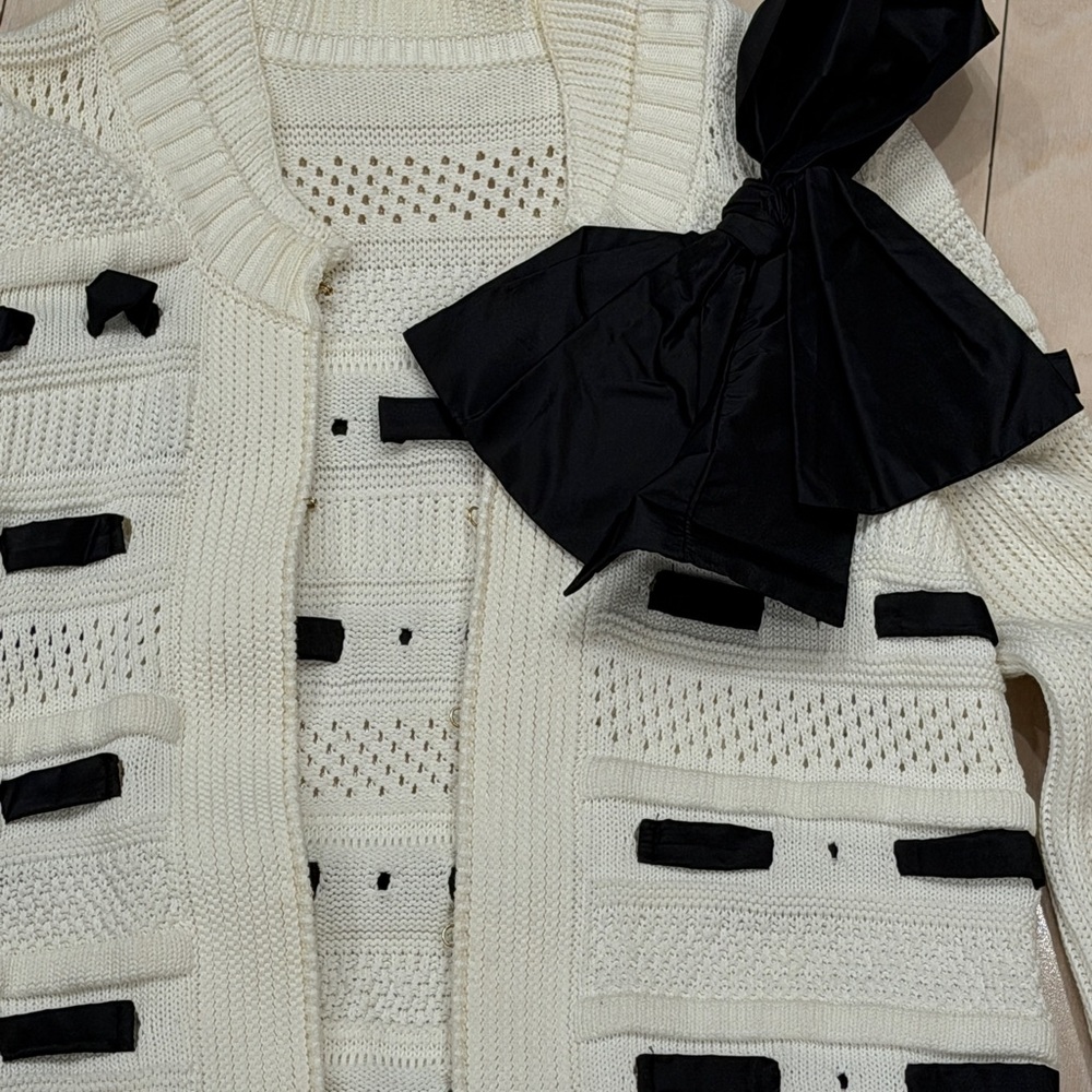 VALENTINO Bow Sweater Sz 42 - Picture 2 of 4